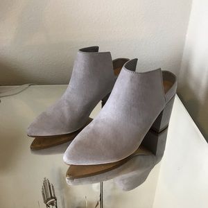 Grey mules